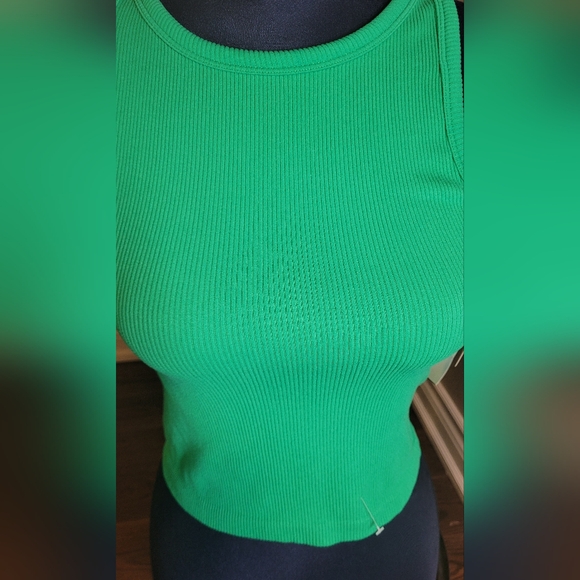 Ambiance Brand Crop Top - Picture 4 of 7